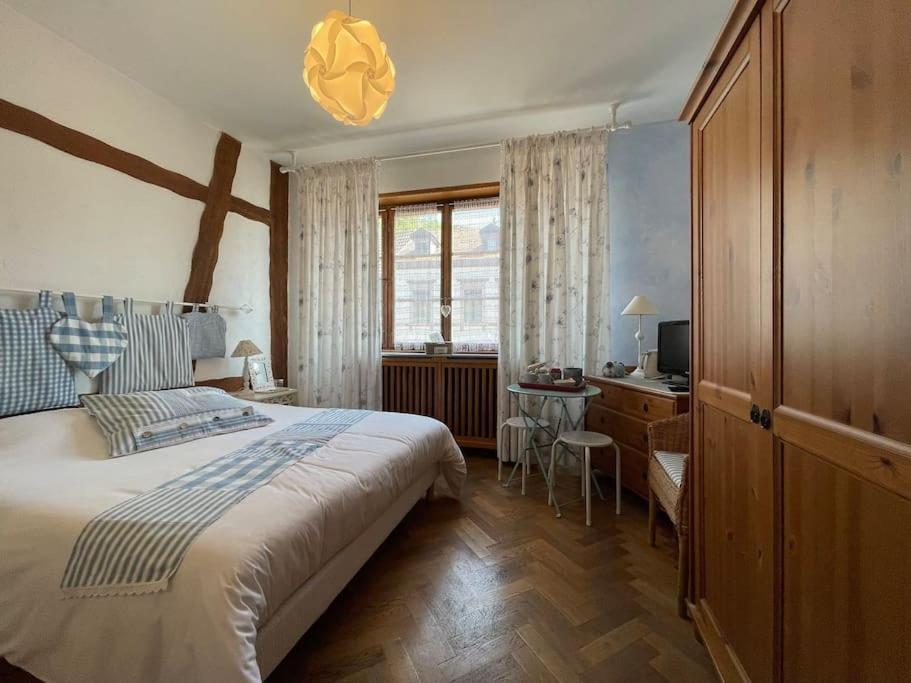 La Petite Chambre Bleue - Centre Historique-2 Pers-Non Accessible Au Personnes A Mobilite Reduite ケゼルスベール エクステリア 写真
